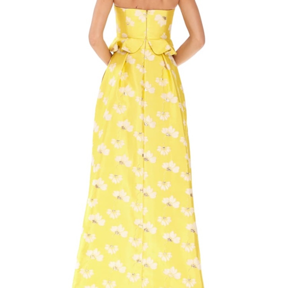 ISO ML MONIQUE LHUILLIER Floral Gown